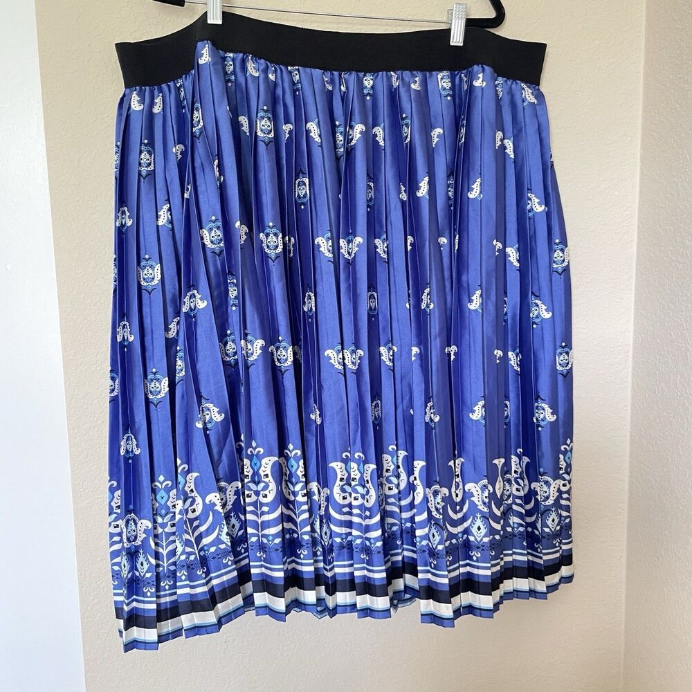 Lane Bryant Women’s Size 28 Blue Paisley Pleated Midi Skirt Boho Casual Work